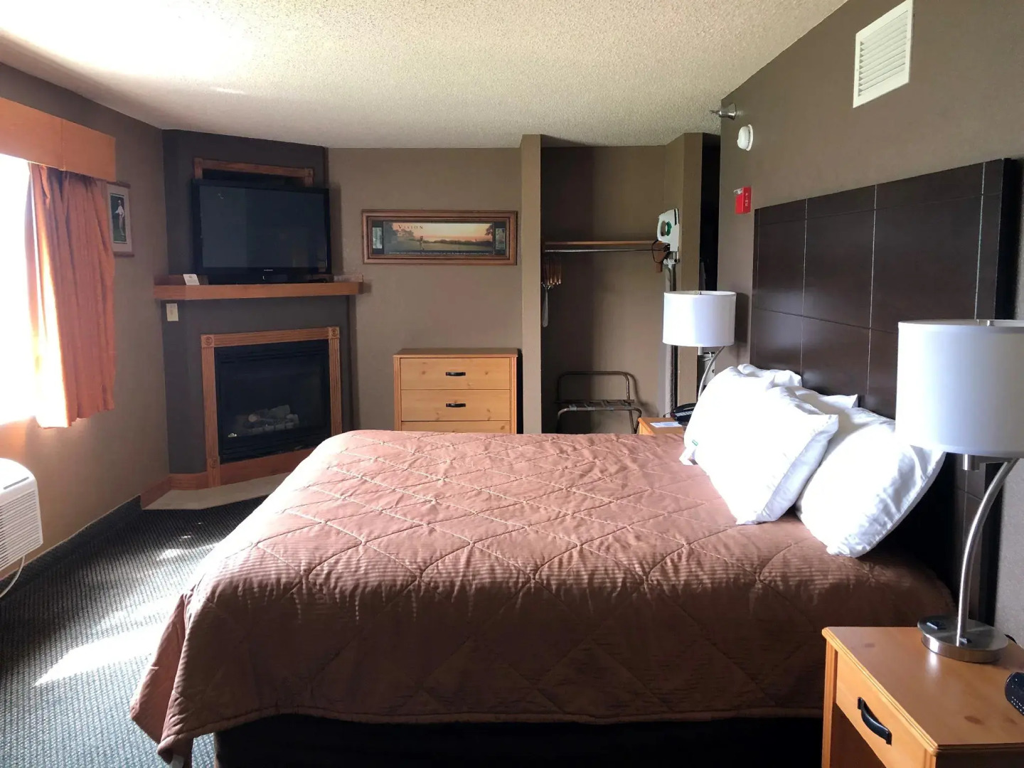 Boarders Inn & Suites by Cobblestone Hotels - Fayette