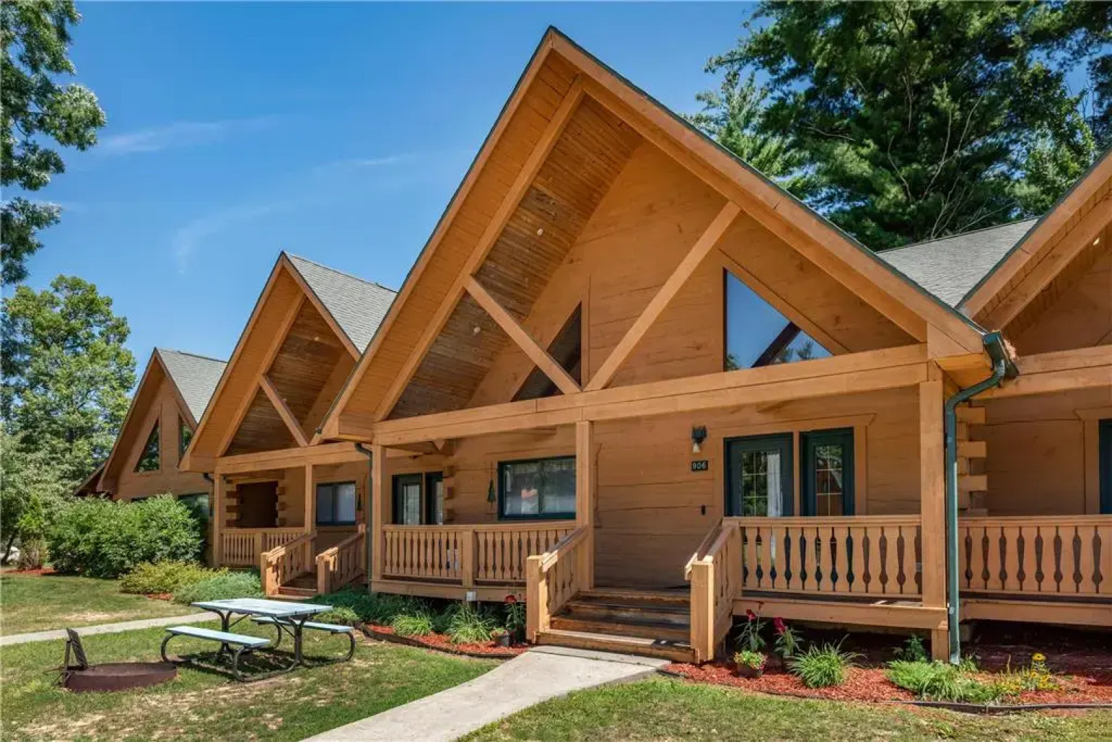 Three Bears Waterpark Resort Near Tomah, Ascend Collection Hotel