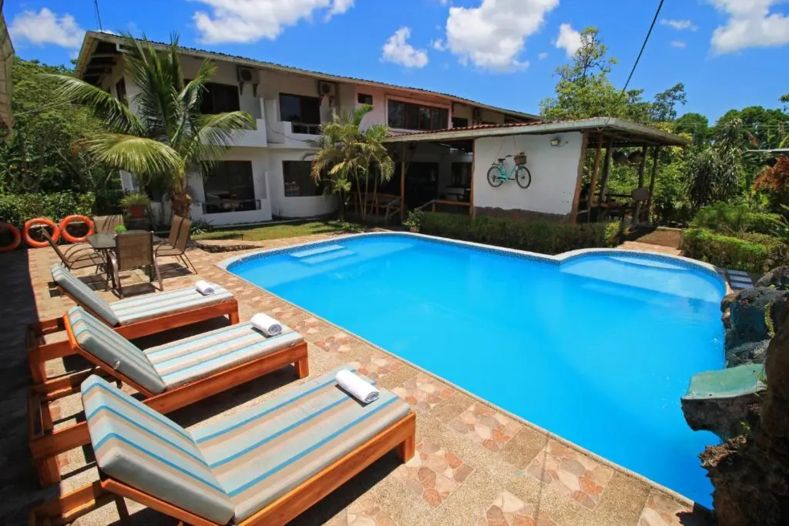 Natura Gardens Galápagos Hotel