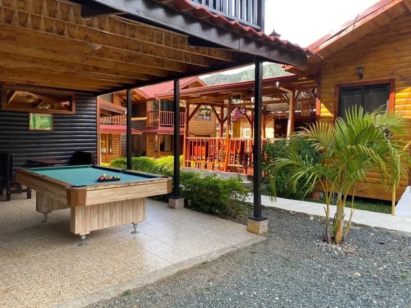 Clusia Lodge