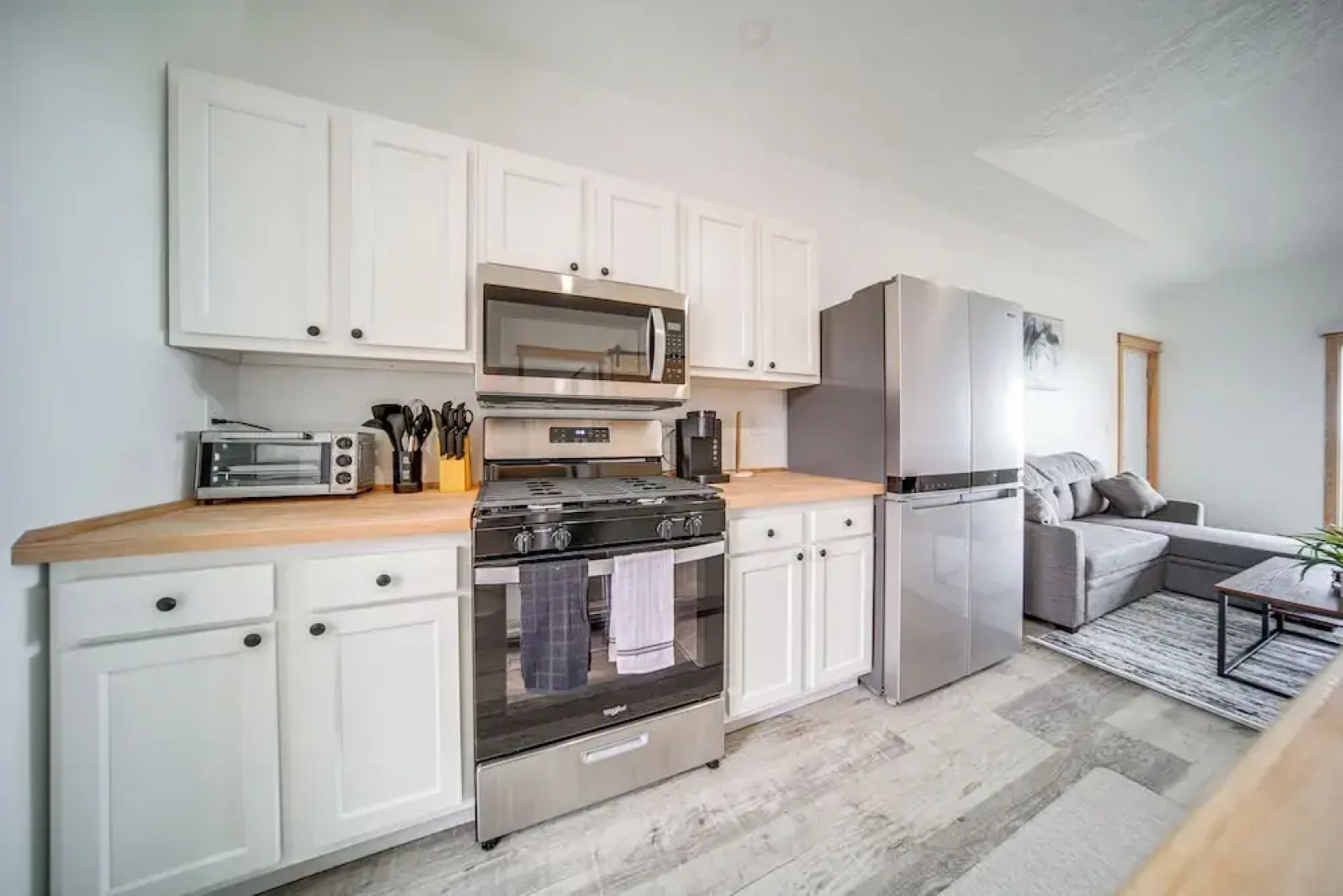 4 Mi to Lake Erie Access: Condo on the Greens