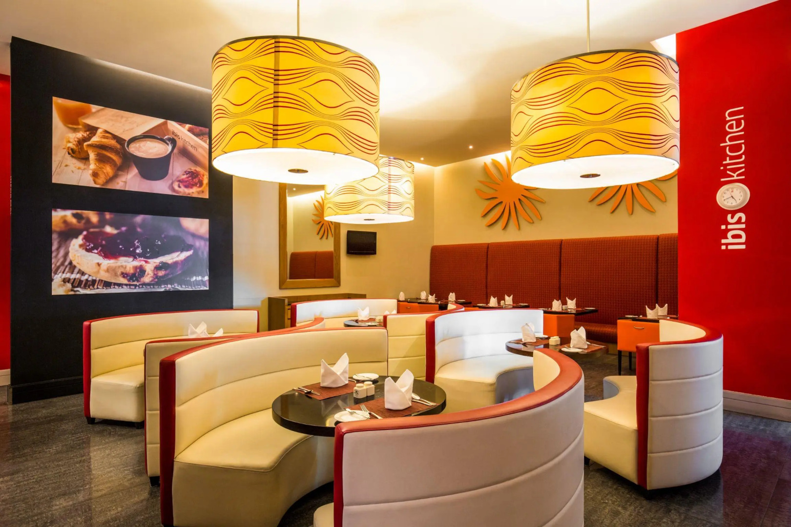 Отель Ibis Mall Avenue Dubai