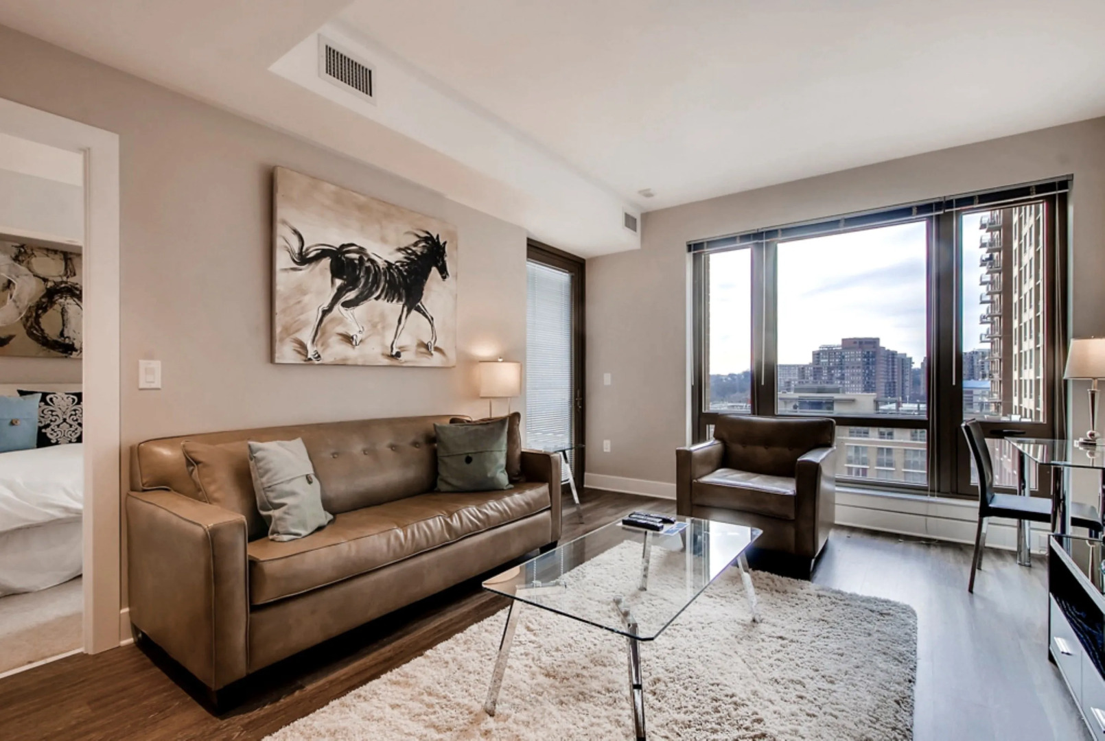 Global Luxury Suites at South Arlington