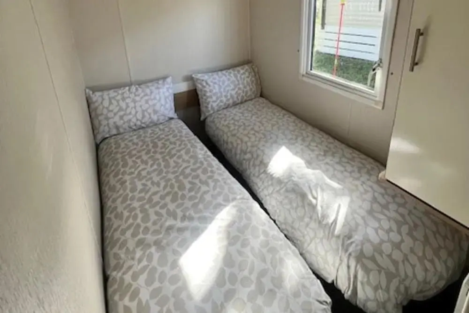 Caravan at Newquay Bay Resort - 3 Bedrooms