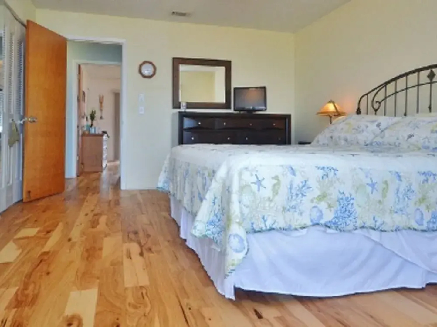 Sea Watch Villa 1790 by RedAwning