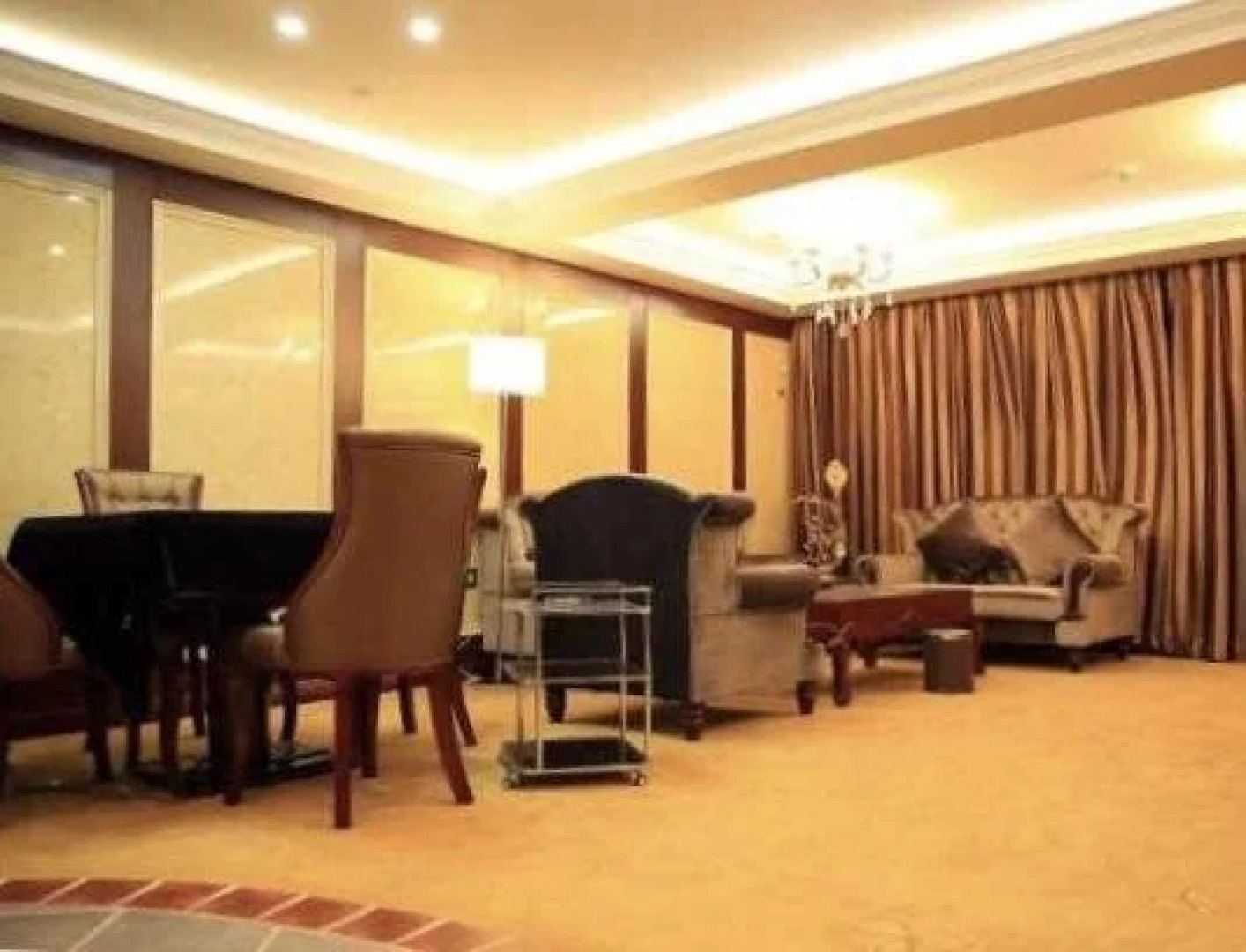 Moon&Bay Theme Hotel