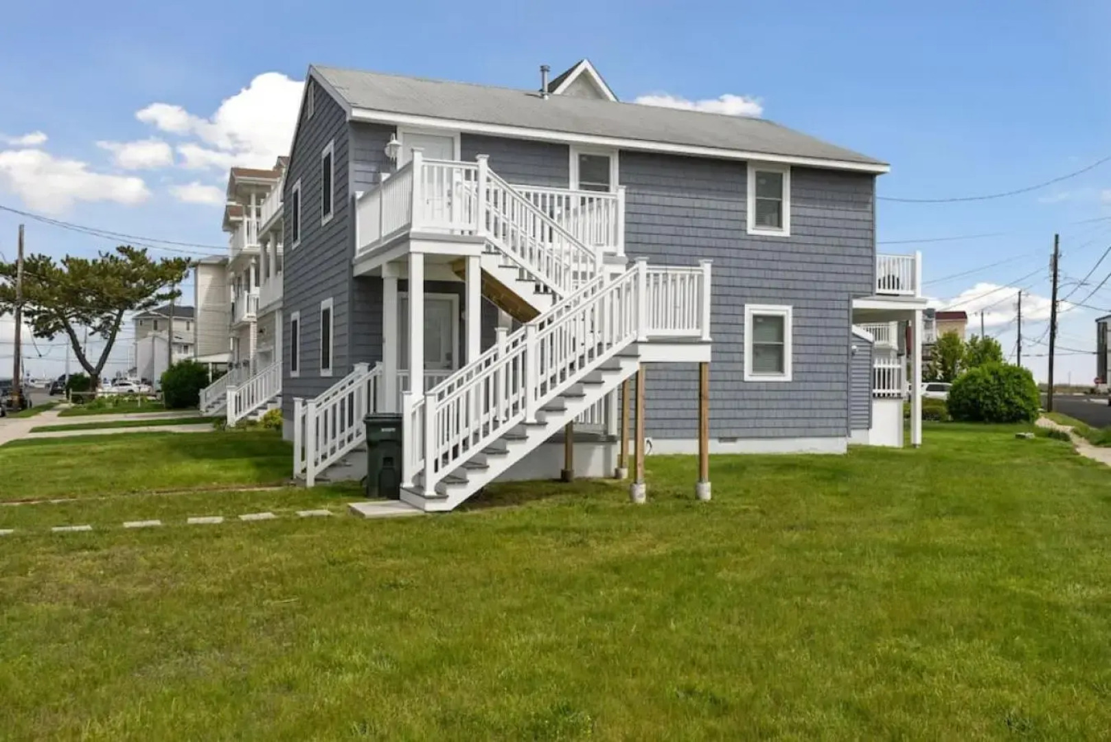 Spectacular 3 BR Condo One Block to the Beach