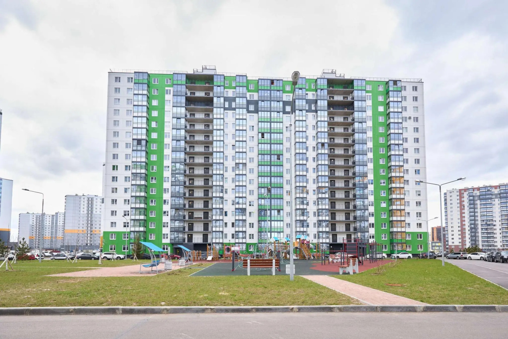 Апартаменты на бульваре Десантника Вадима Чугунова 3