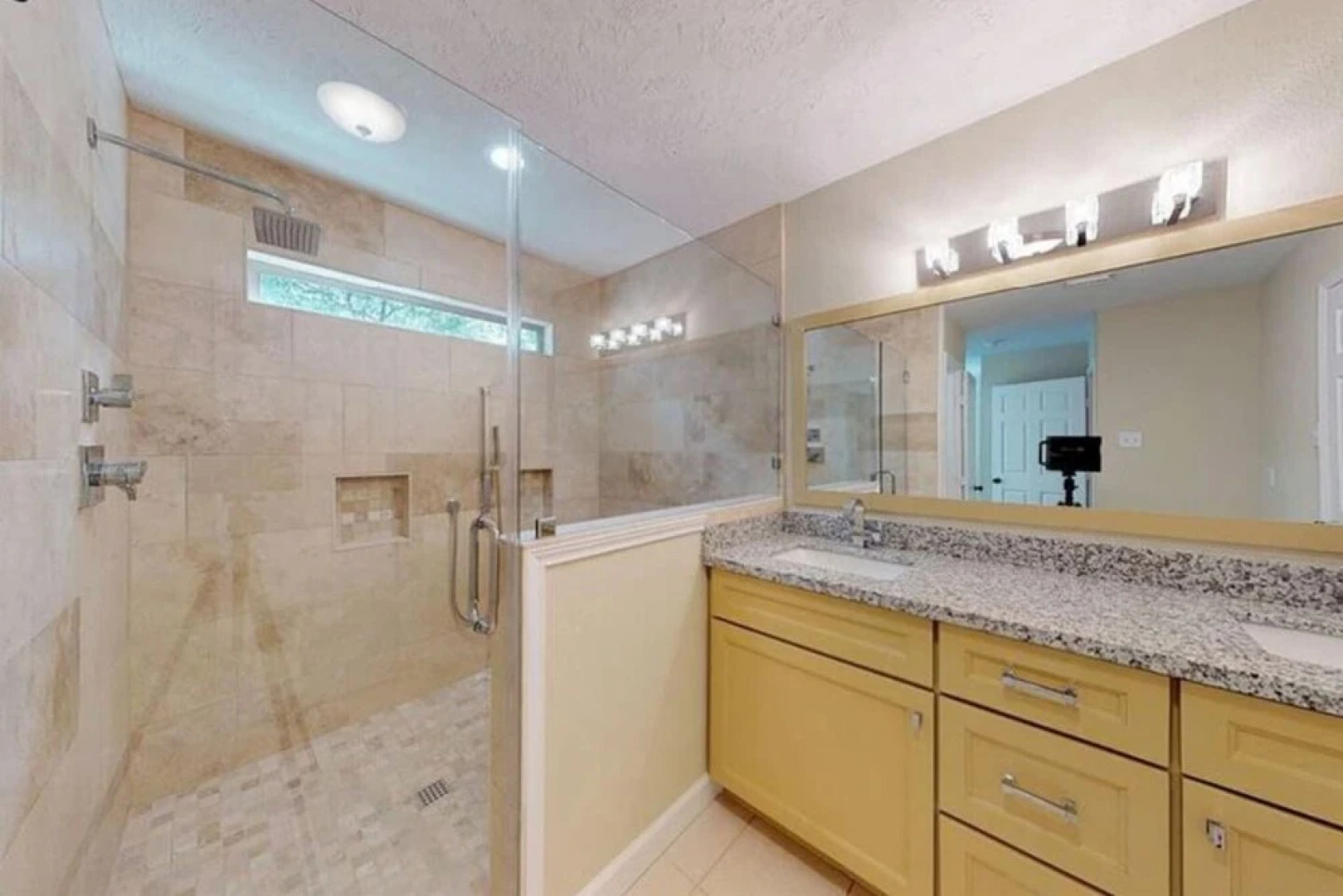 Beautiful Home In The Woodlands Best Location