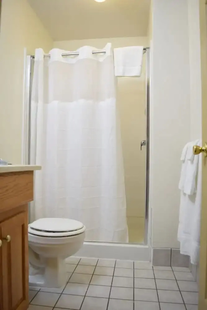 The Otter Supper Club & Lodge