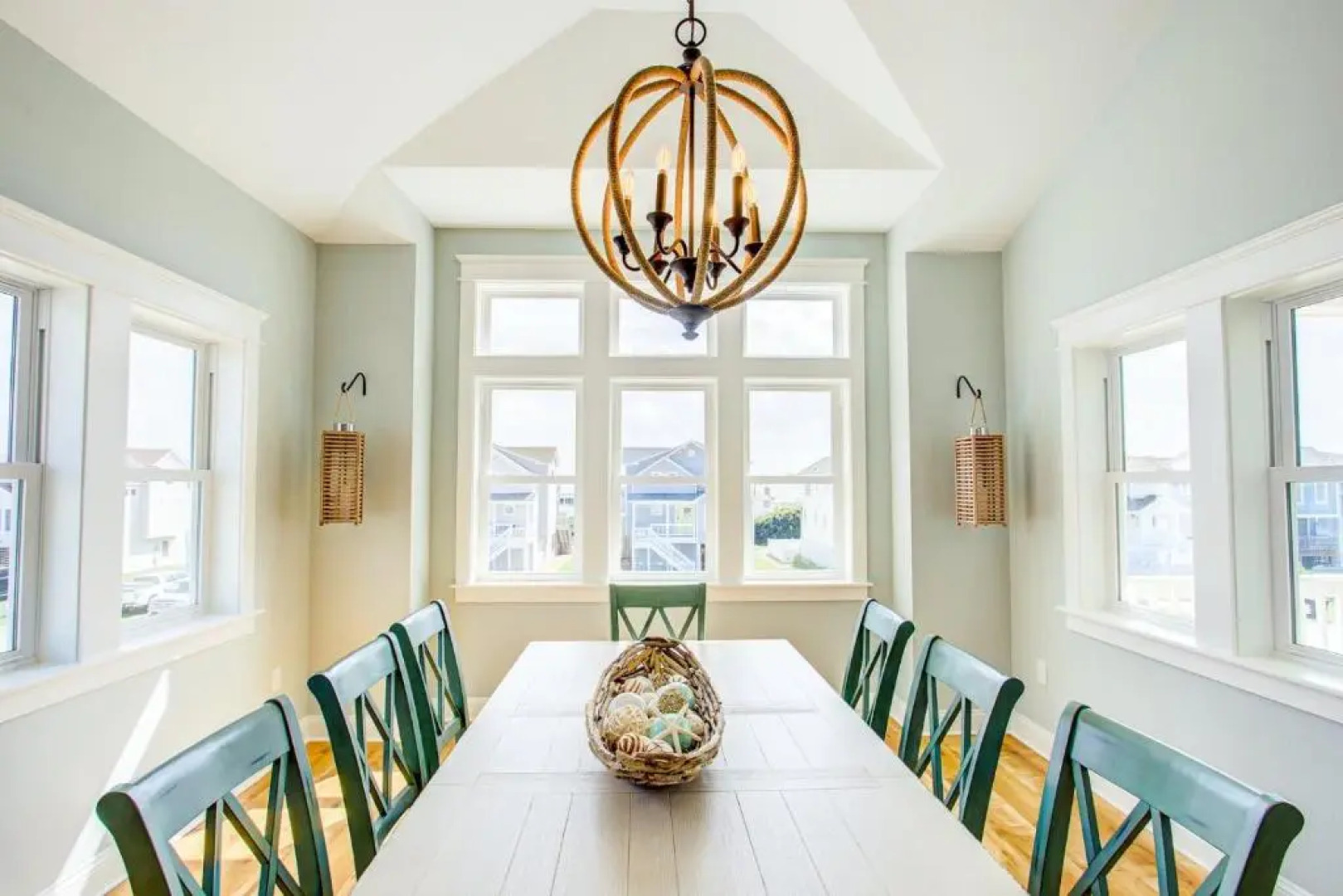 4056 - Tight Lines & Tan Lines