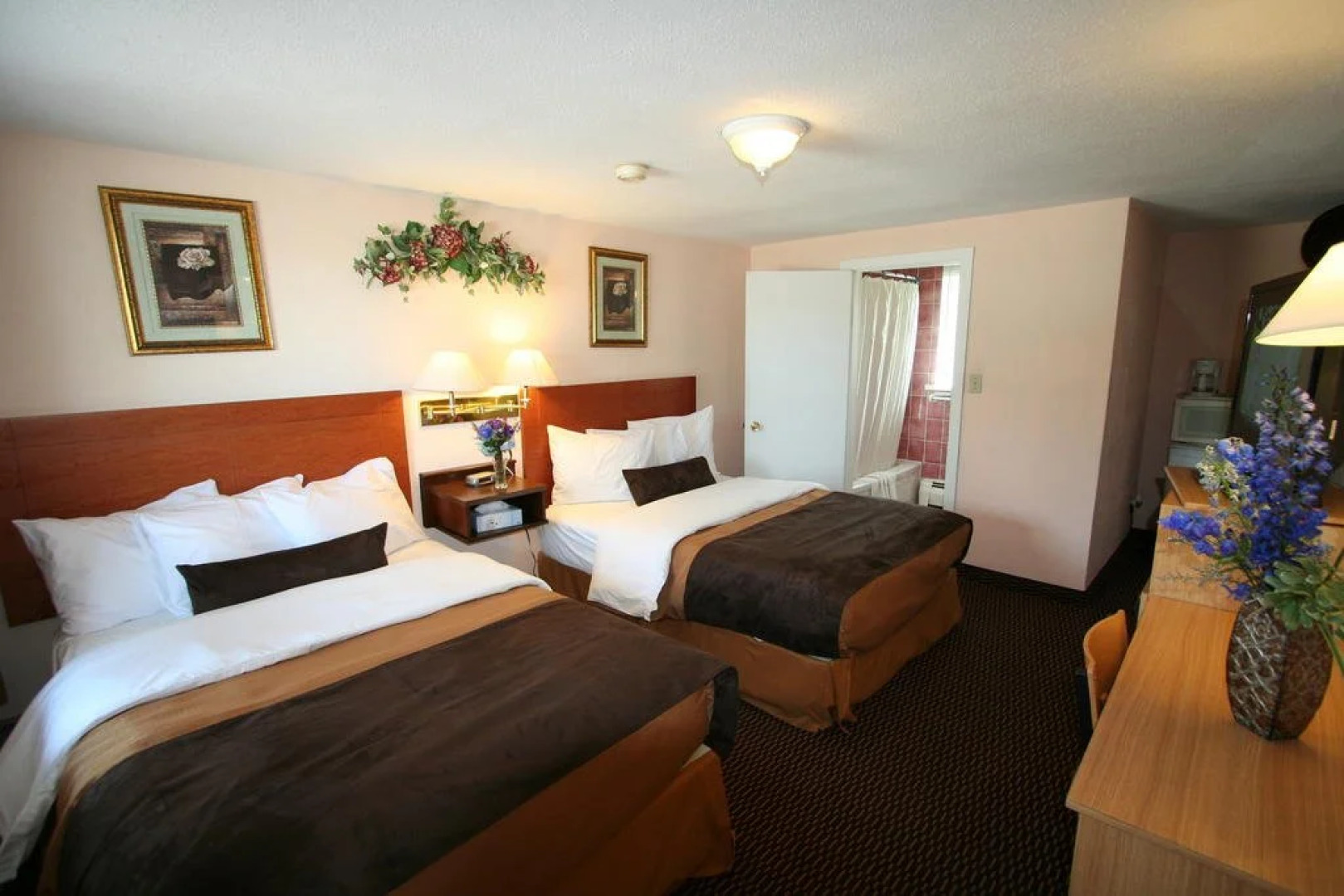 Motel 6 Campbellford, ON