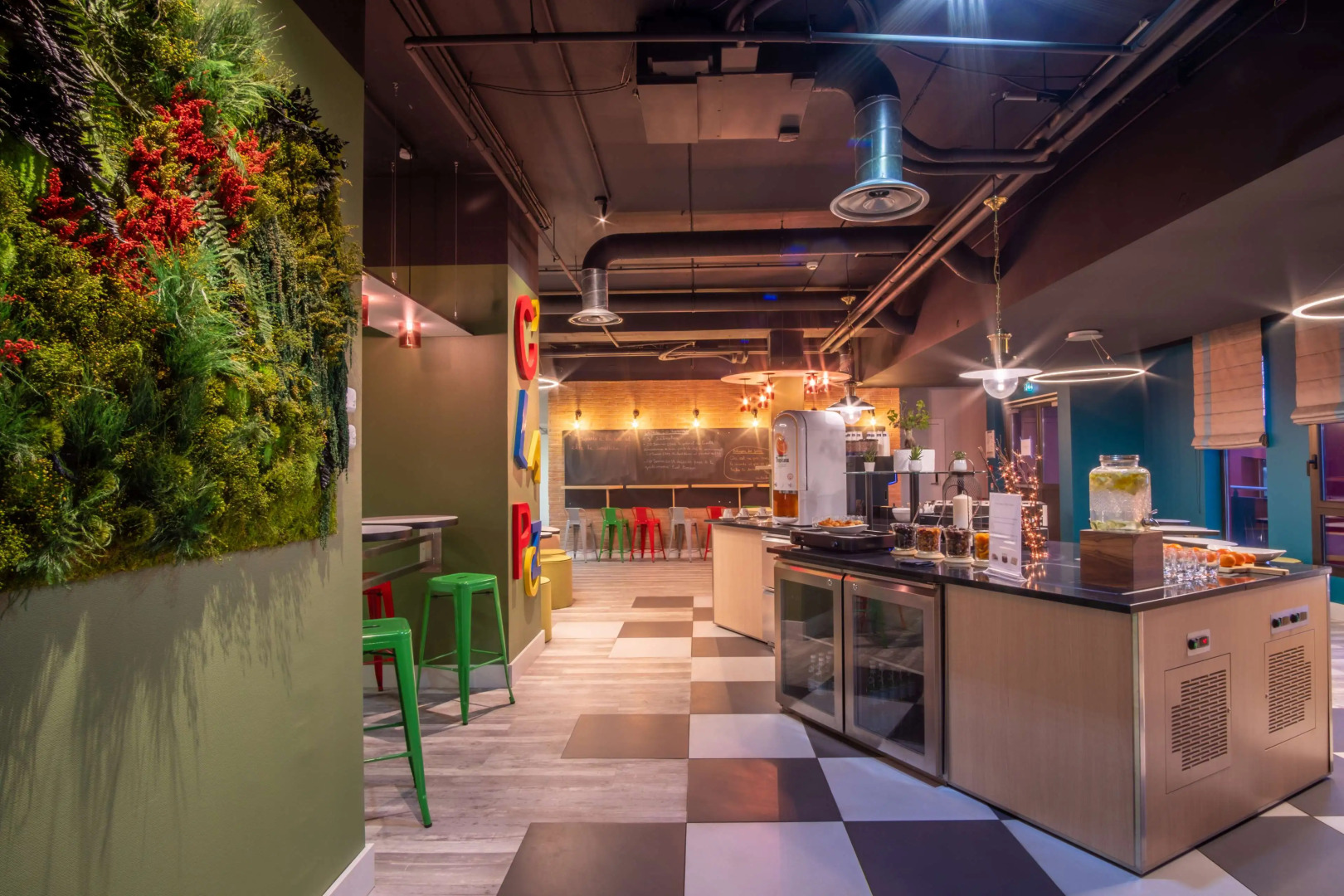 Kyriad Prestige Lyon Est - Saint Priest Eurexpo Hotel and Spa