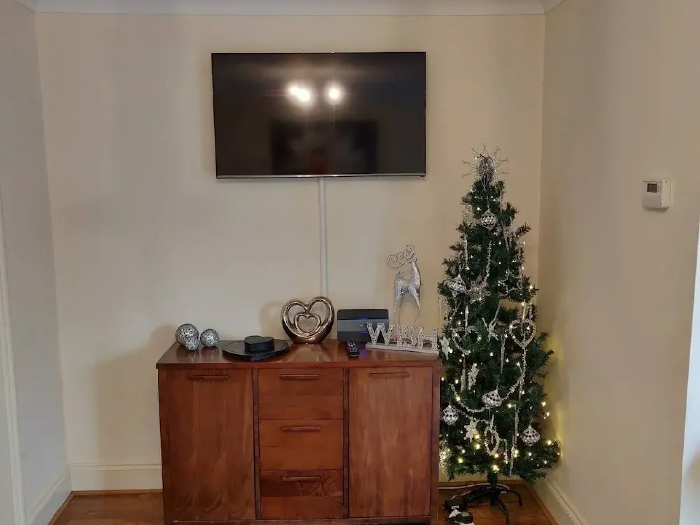 Waterfront Apartment In The Heart Of St Neots