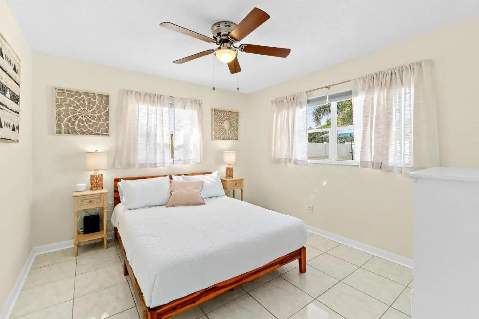 Family Getaway Pool Patio Fire Pit Walk To The Beach