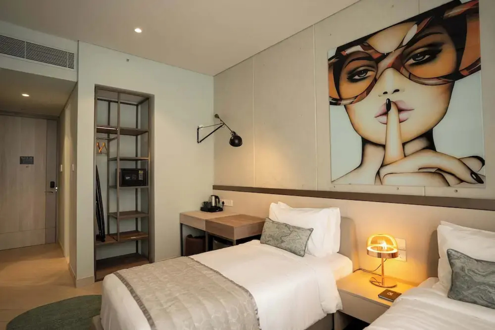 SeSaya Poshtel & Bistro - Colombo's Newest and Finest Poshtel Dorms and Rooms