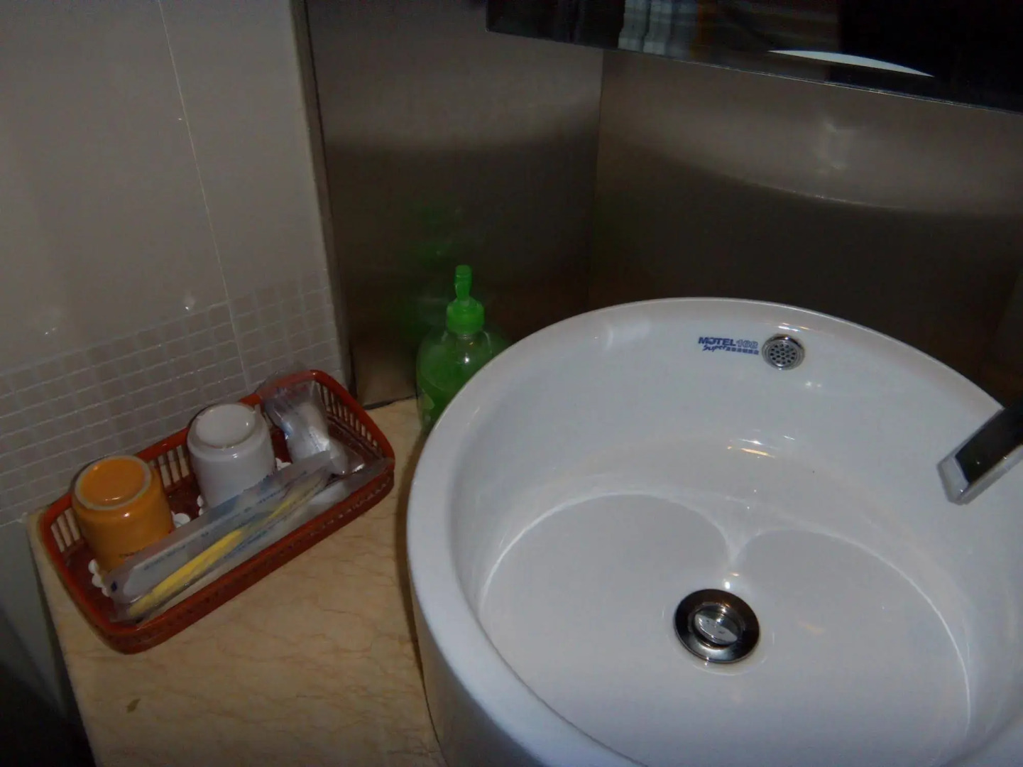 Motel 168 Wenzhou Yongning Road Branch