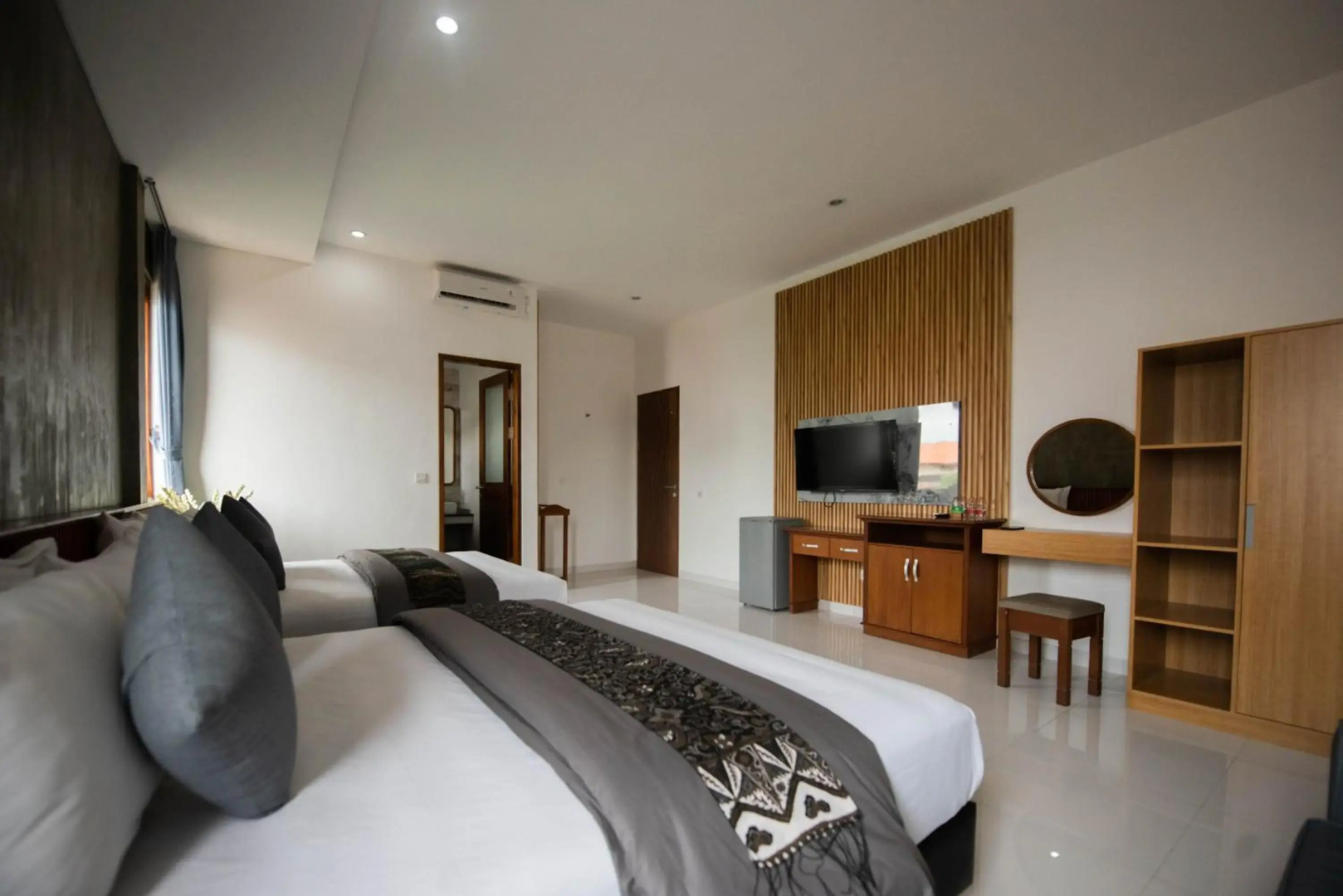 Sandat Hotel Legian