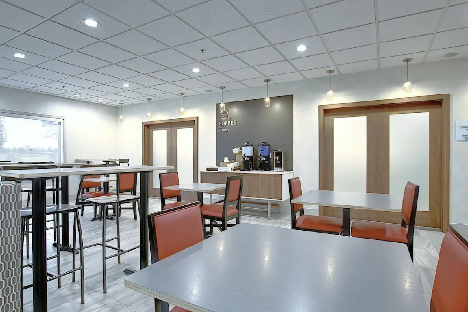 Holiday Inn Express Hotel & Suites Airport - Calgary