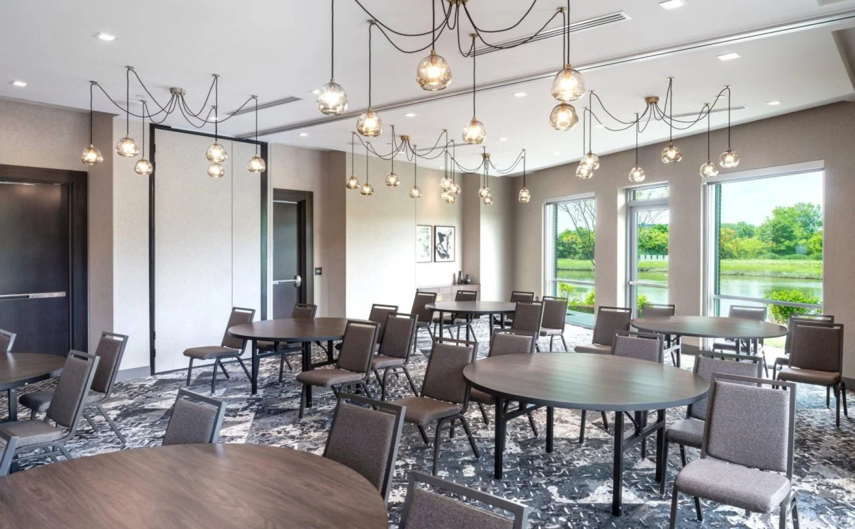 Holiday Inn Boston Logan Airport - Chelsea by IHG