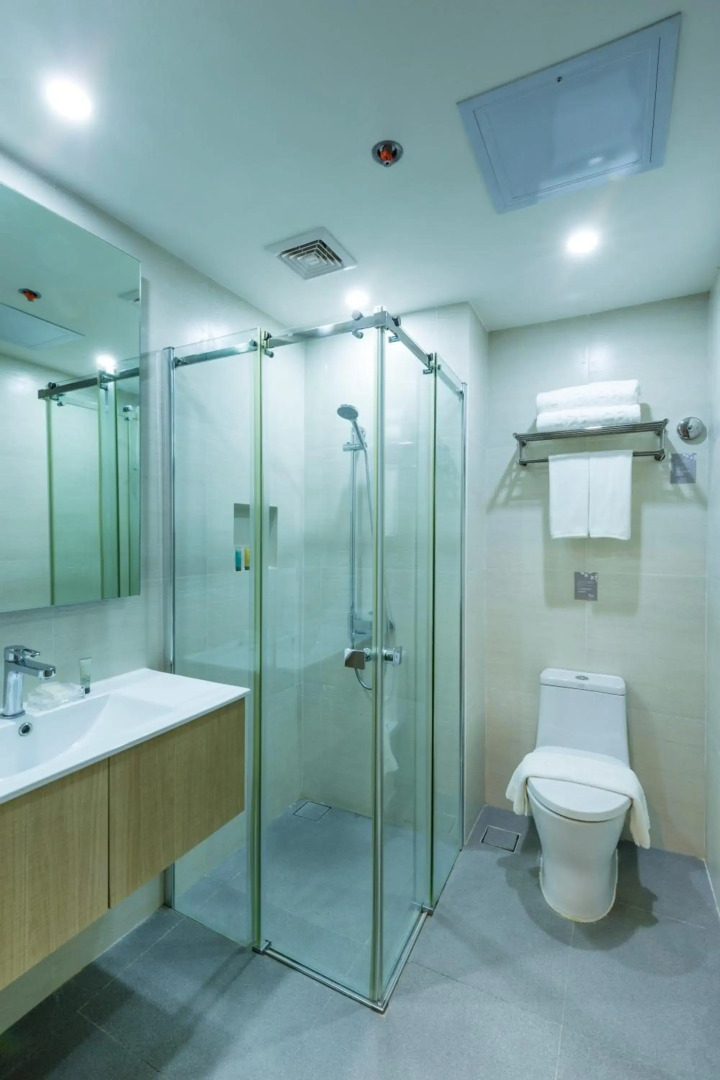 Azalea Hotels & Residences Boracay