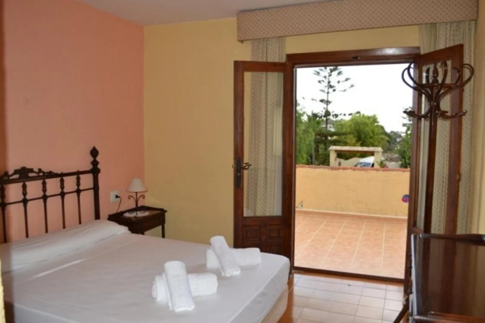 Villa - 3 Bedrooms with Pool - 104988