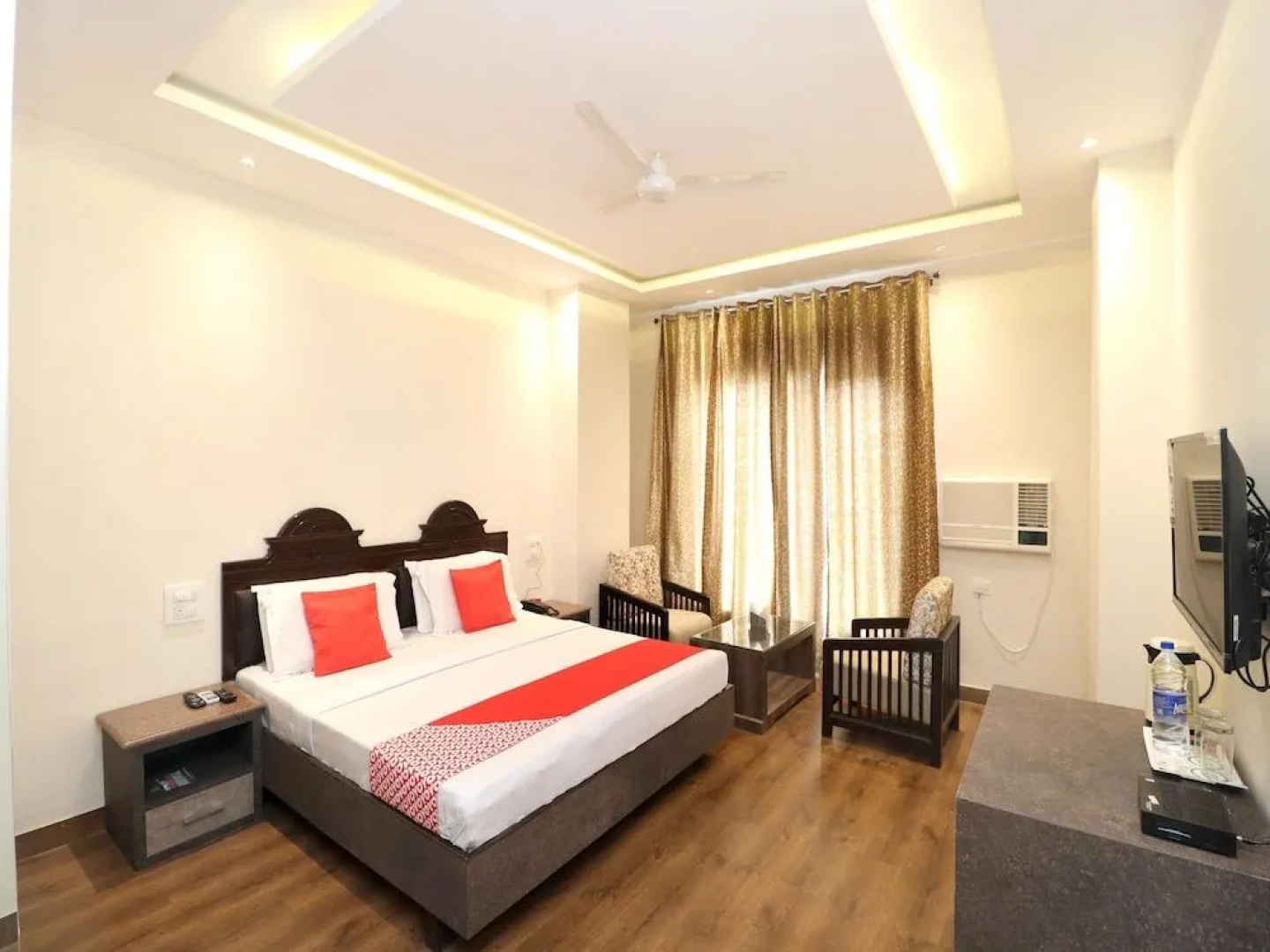 OYO 15890 Hotel Sunciti Extension