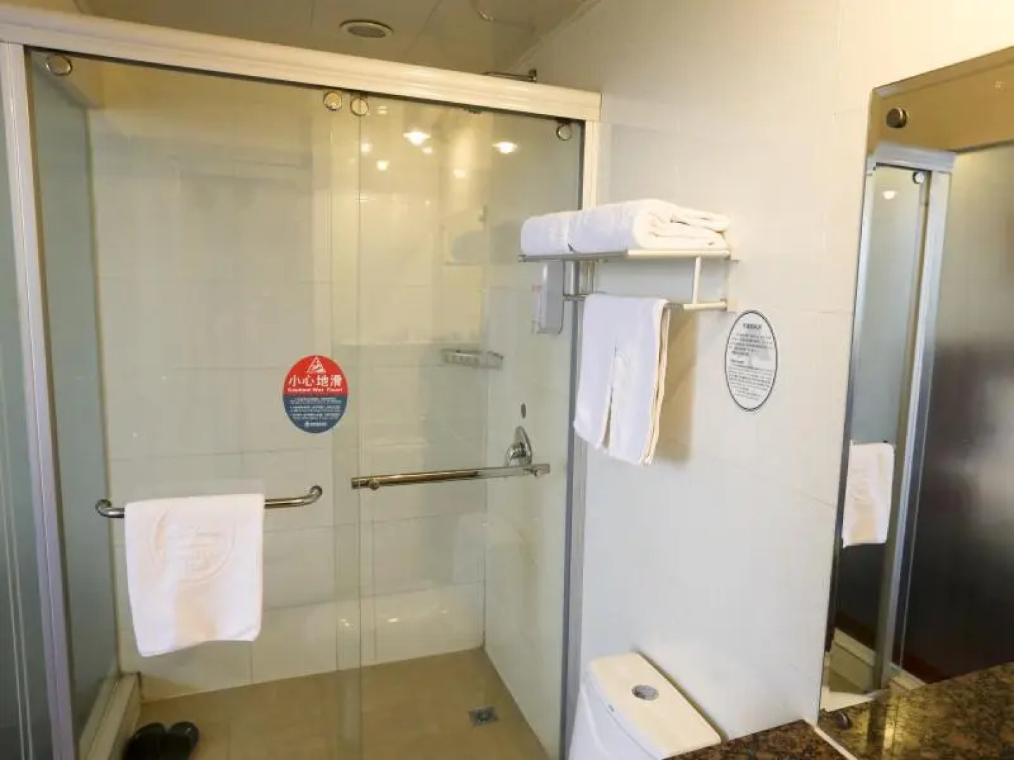 GreenTree Inn Zhenjiang Yidu Buiding