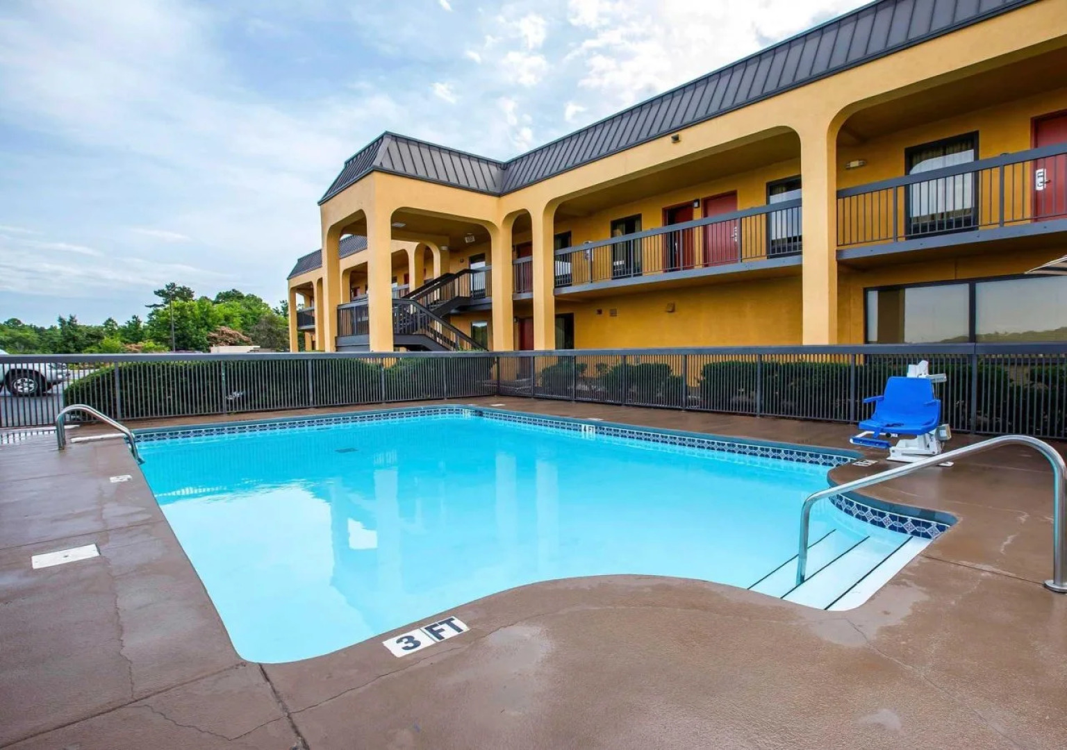 Quality Inn Airport - Southeast