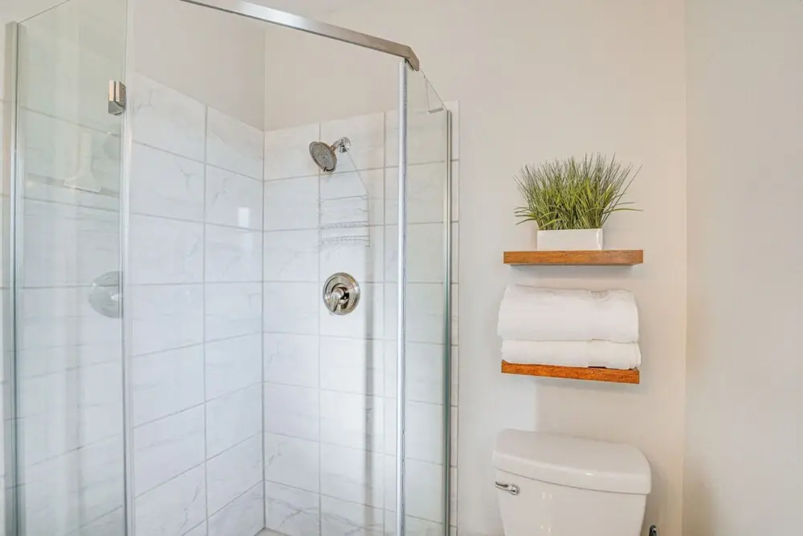 Stylish Orem Retreat w/ Deck, Near BYU & Uvu!