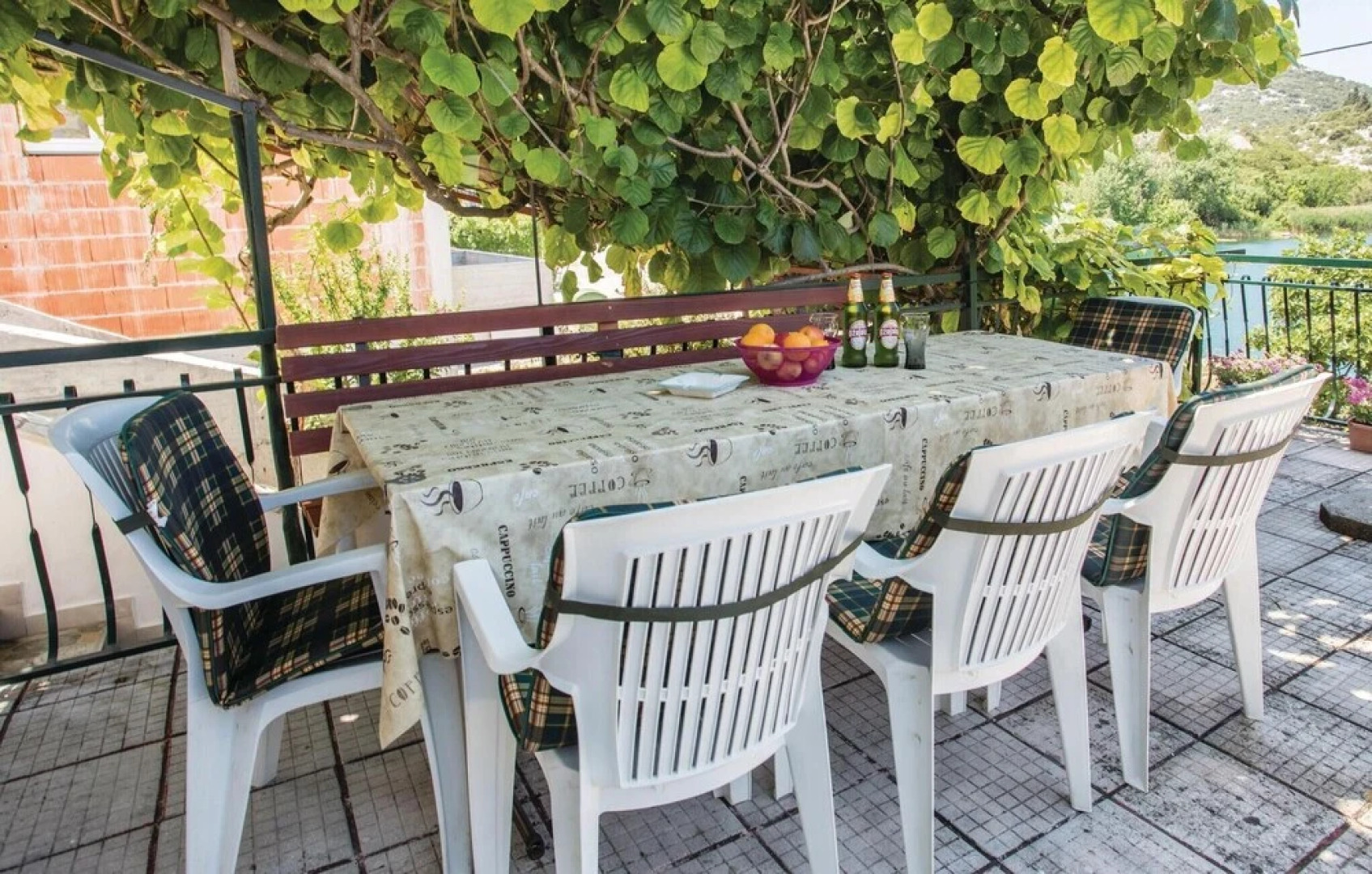 Awesome Home in Bacina With Wifi and 2 Bedrooms