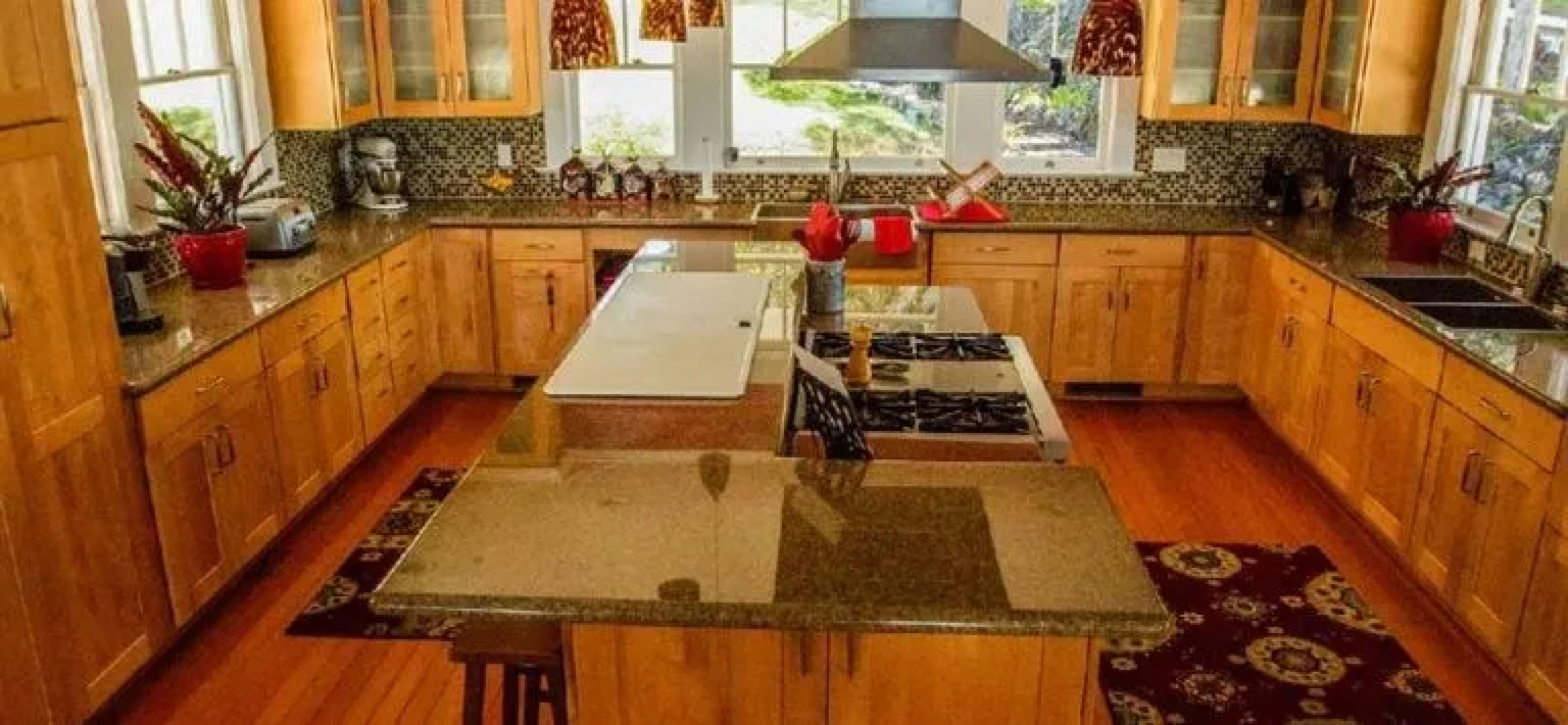 Hamakua Ranch House B&B