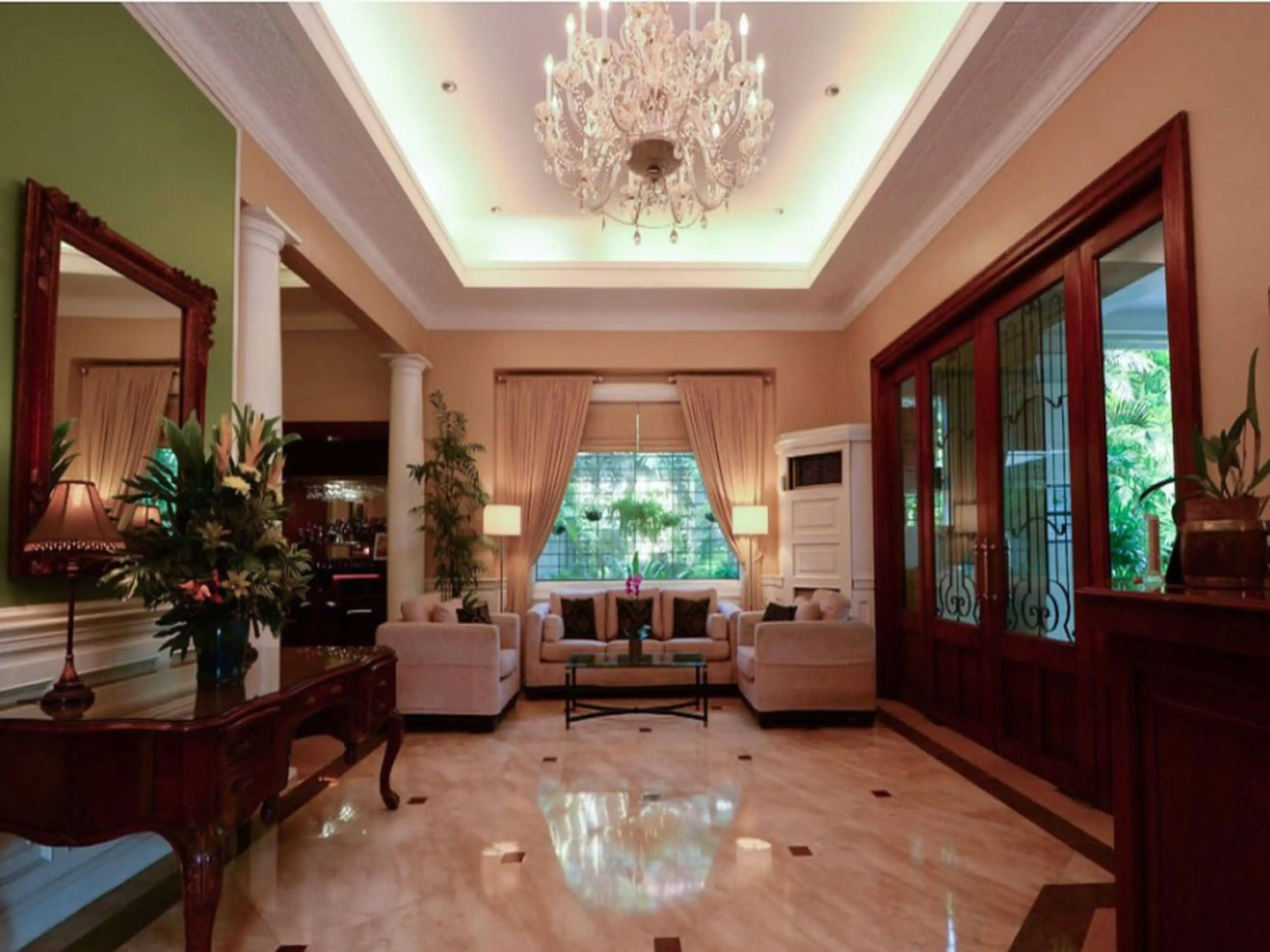 Orchid Garden Suites