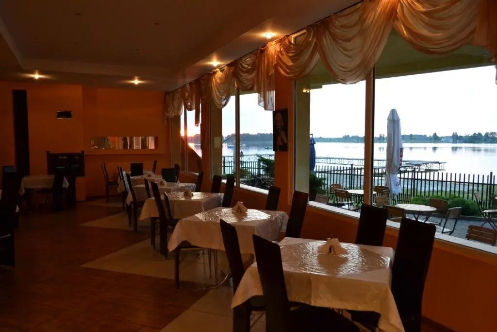 Vanilla Pokoje I Apartamenty Nad Brzegiem Jeziora