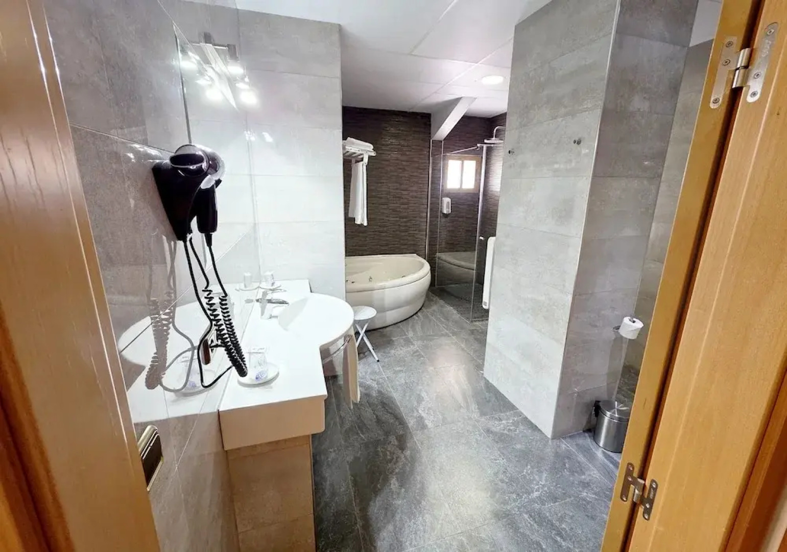 Hotel Los Barruecos by Croma