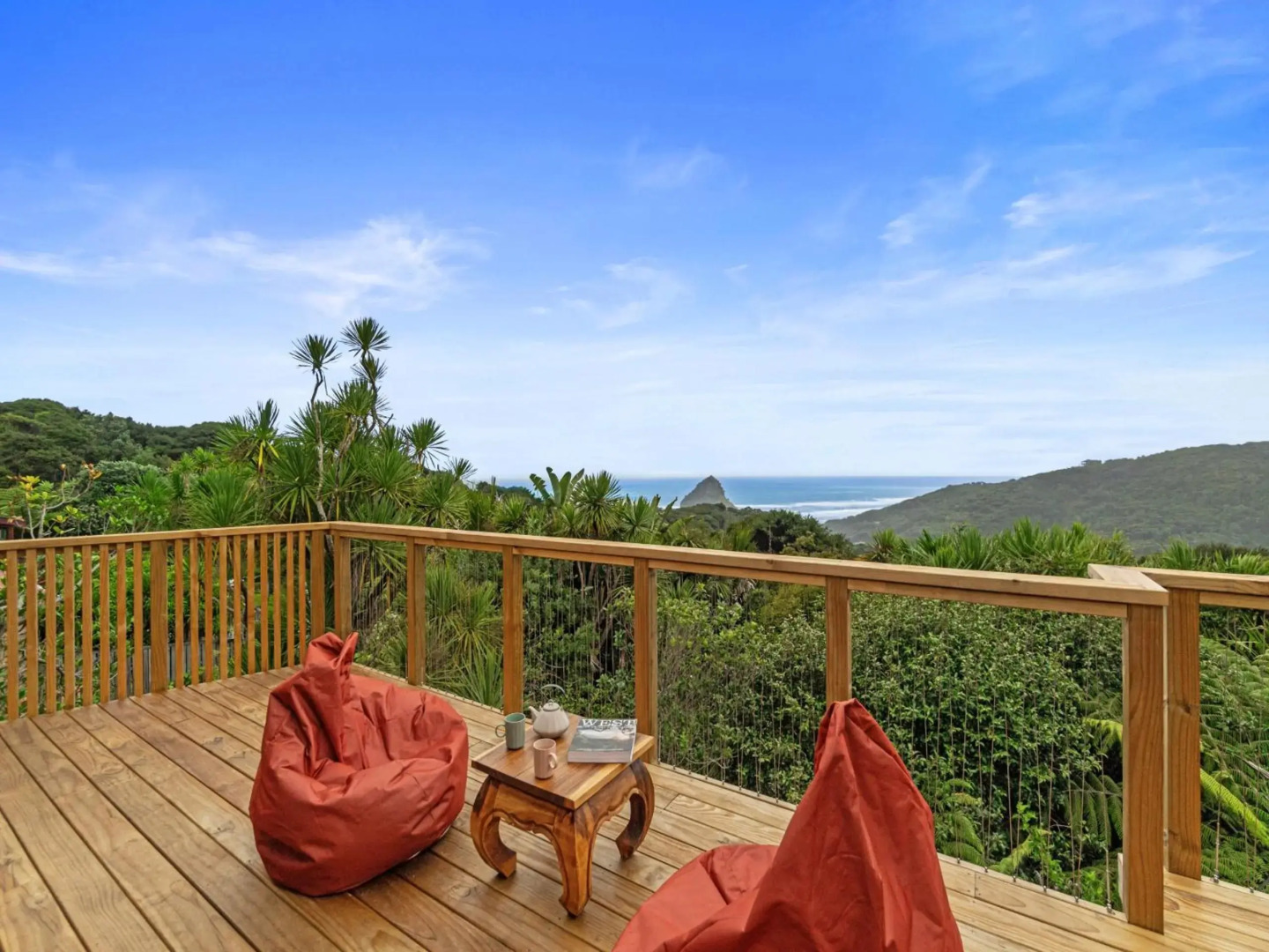 Perfectly Piha - Piha Holiday Home
