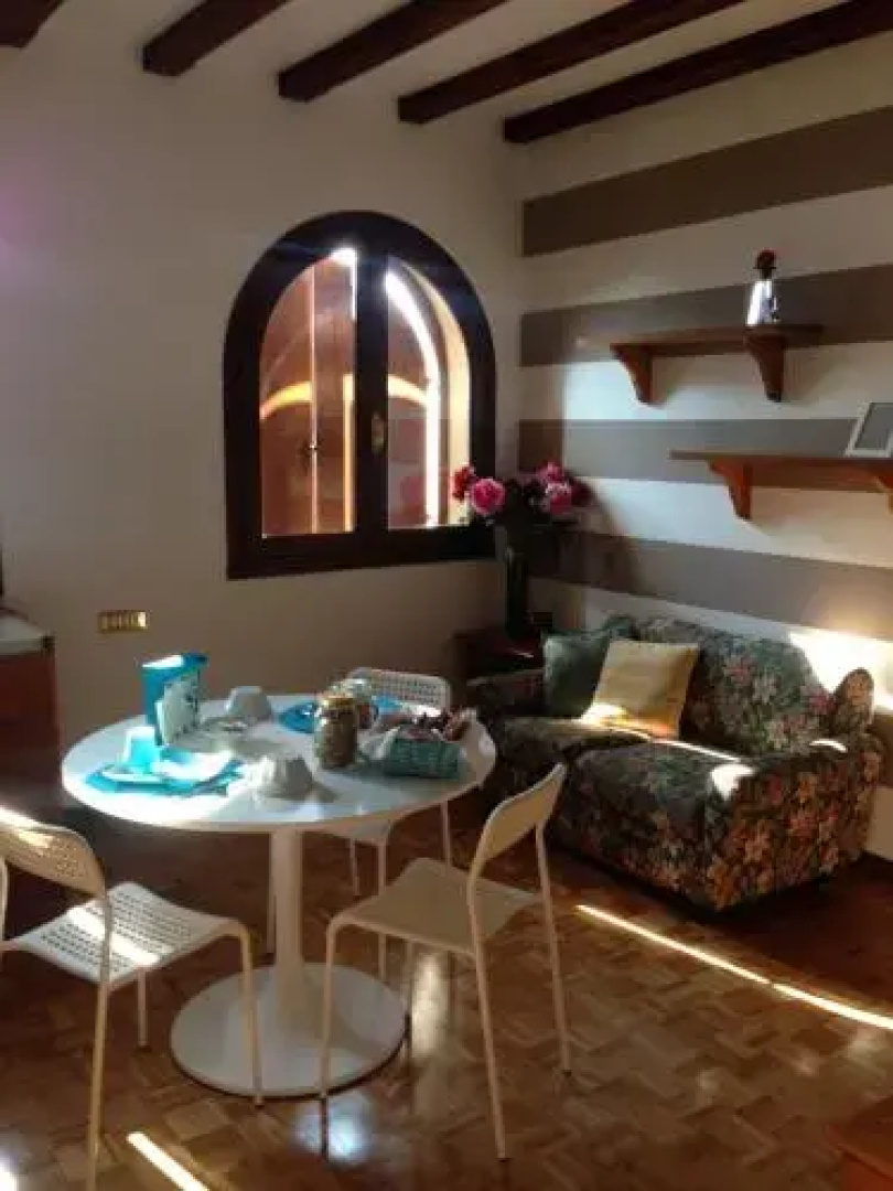 Al Castello Vino B&B
