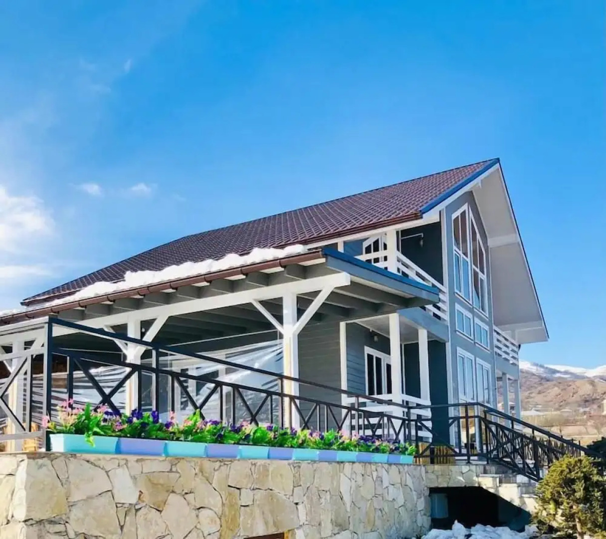 COTTAGE CHALET and TOURS