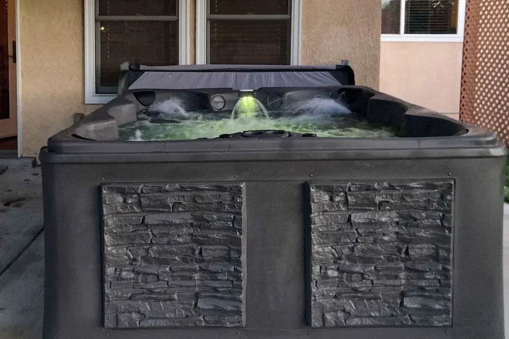 'casa Especial' Family Retreat w/ Pool Table!