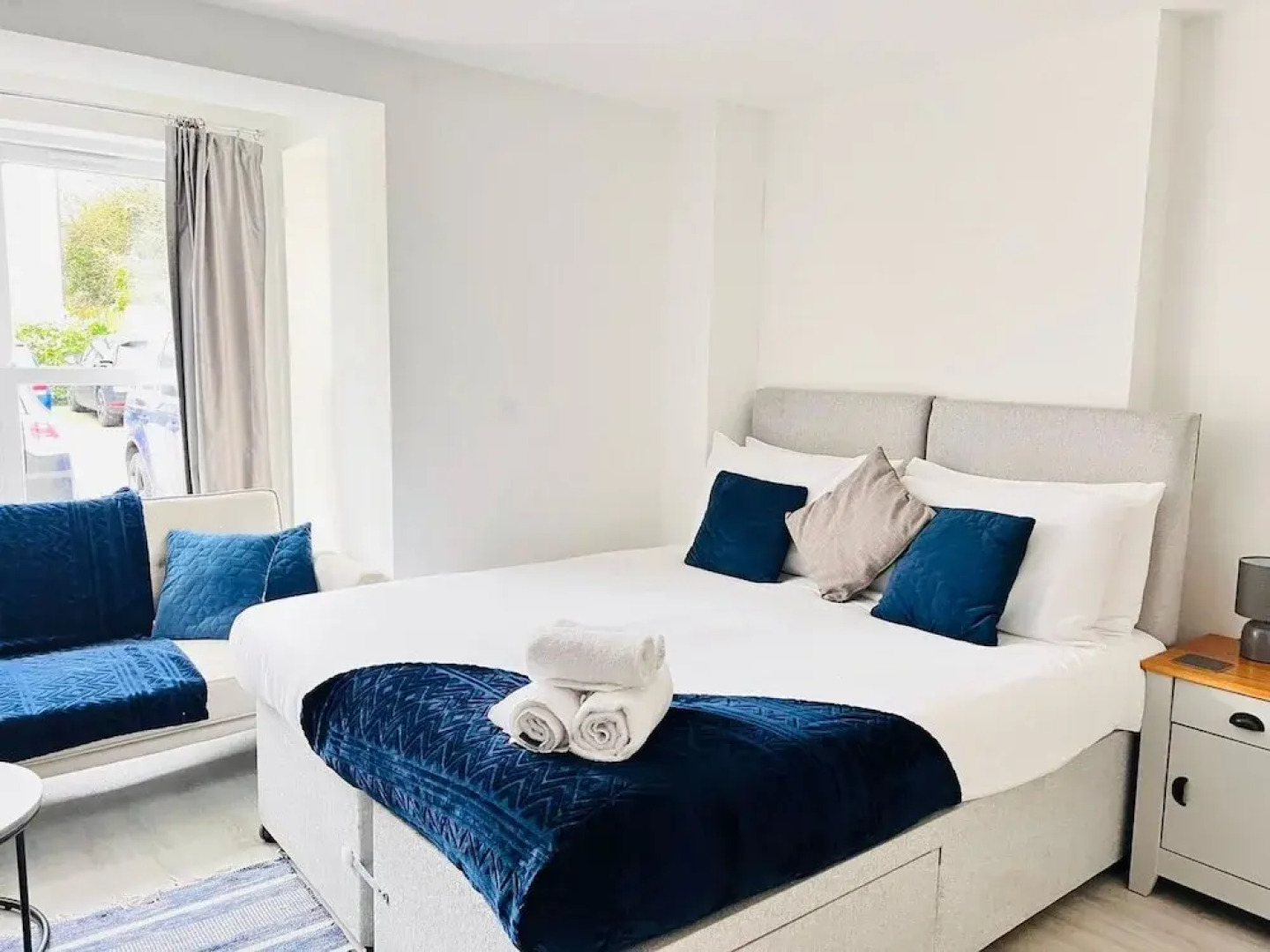 Tanzanite Apartment in Cambridge