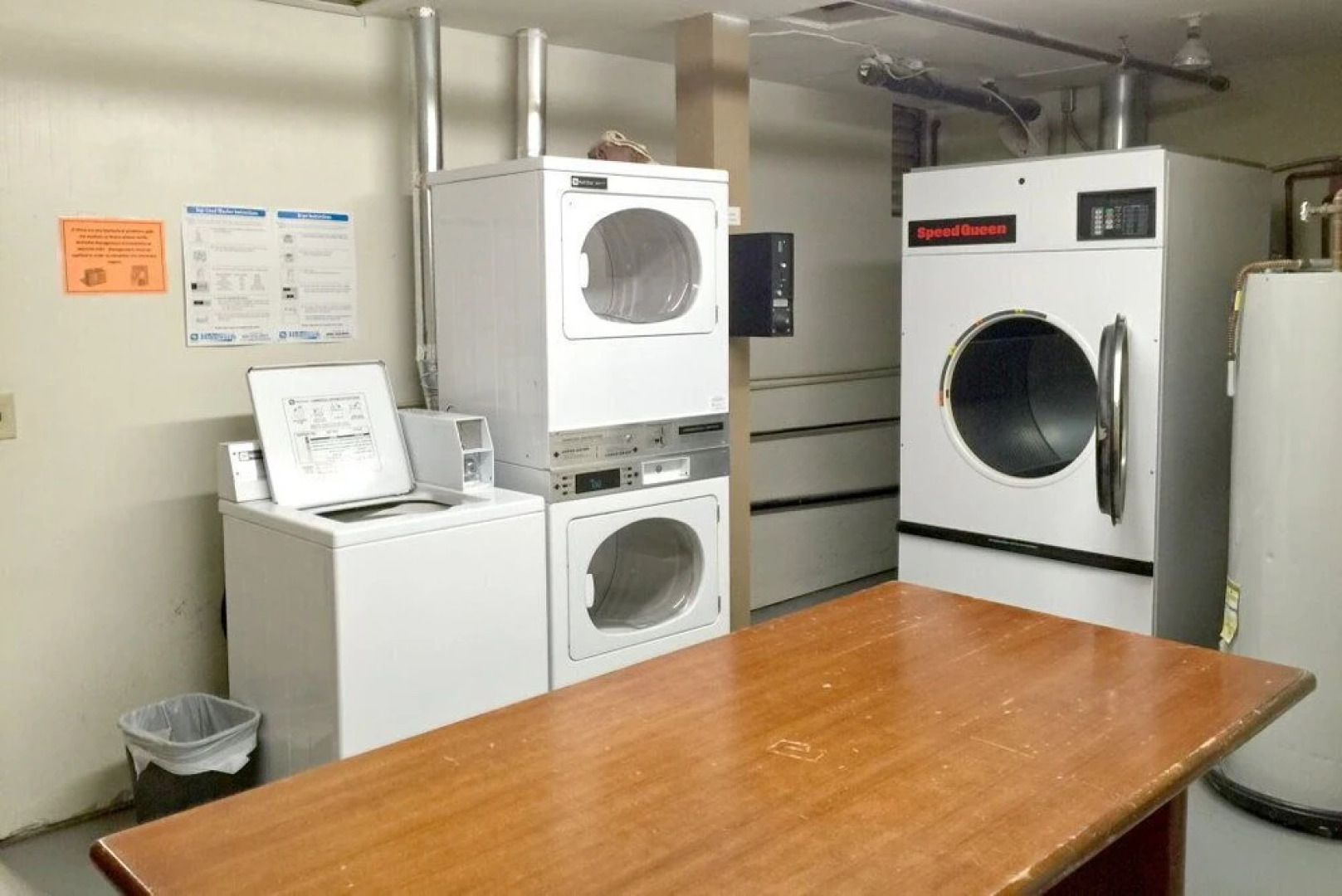 94sll - Inexpensive - Fireplace - Wifi - Sleeps 6 1 Bedroom Condo by RedAwning