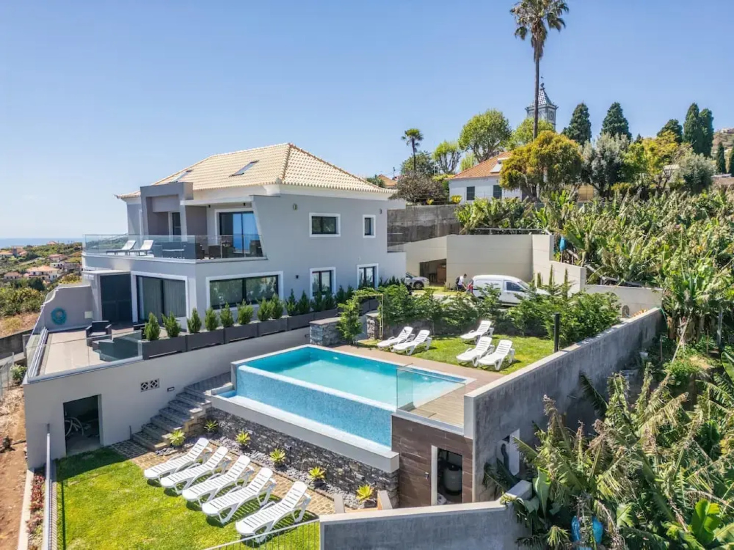 Sunshine Deluxe B by Madeira Sun Travel