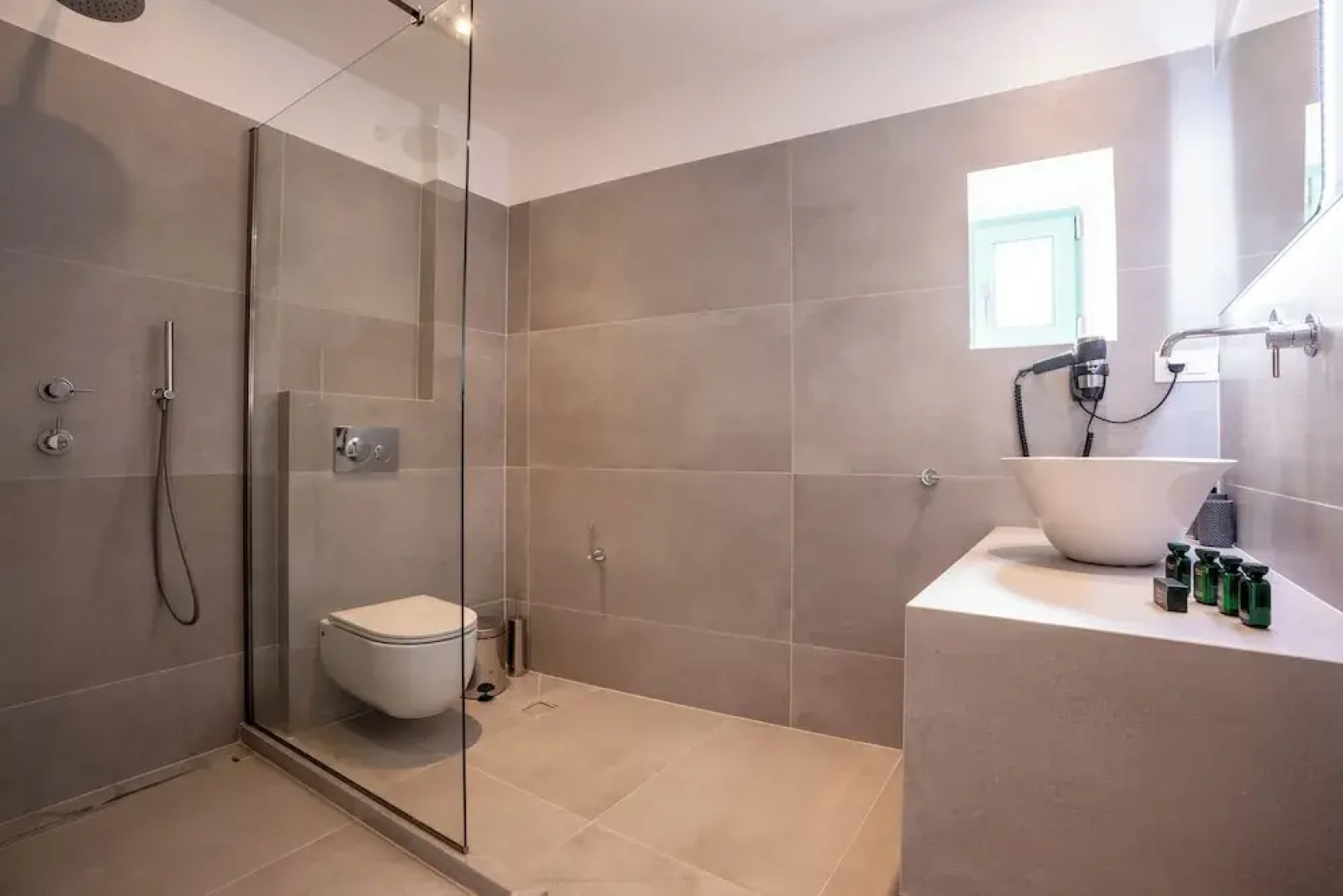 Kimolos Vibes Suites