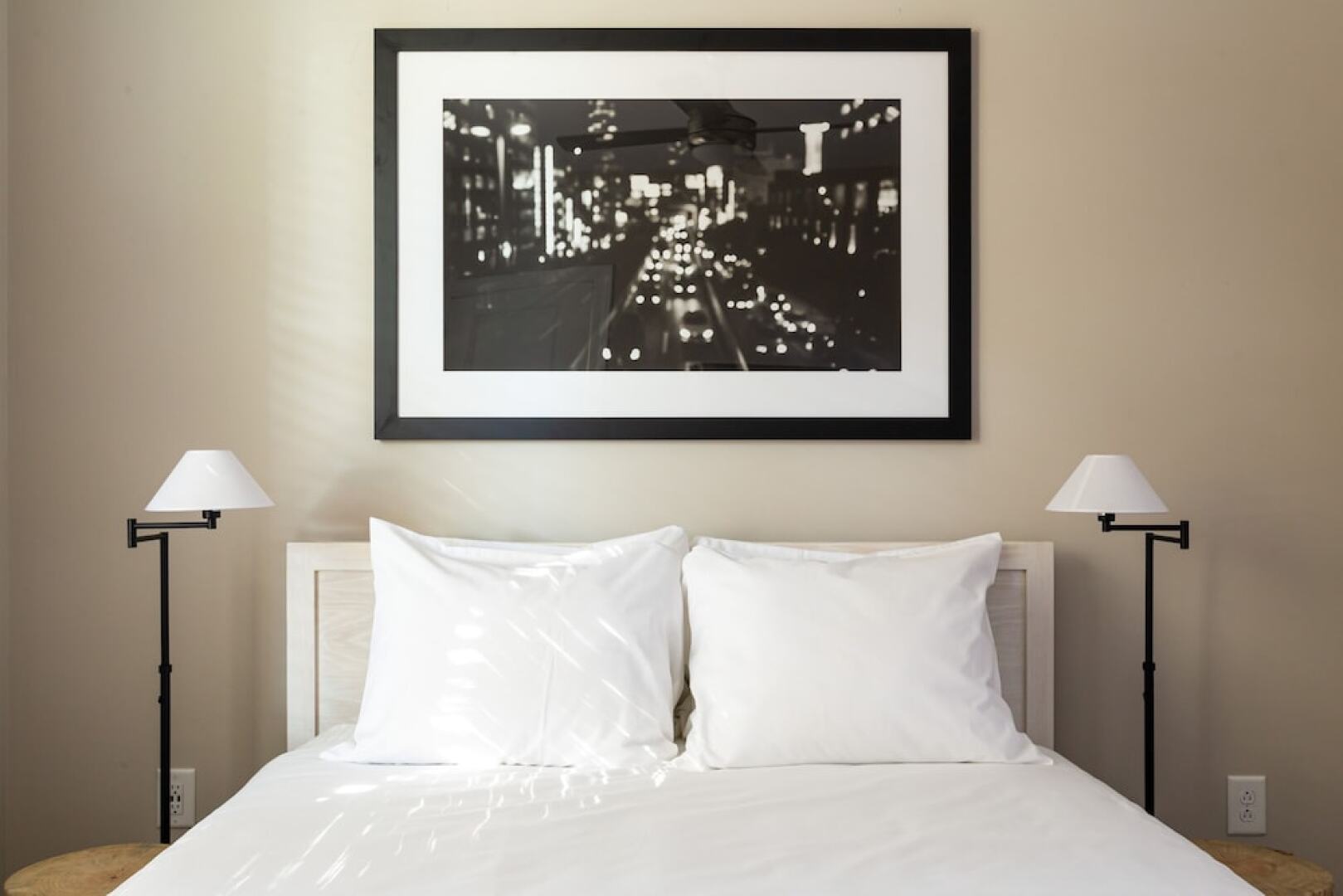 Kasa FreeMoreWest Charlotte