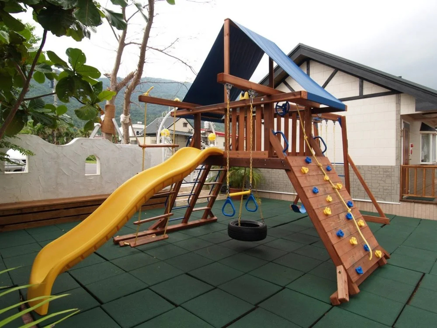 Fennel Hot Spring Resort