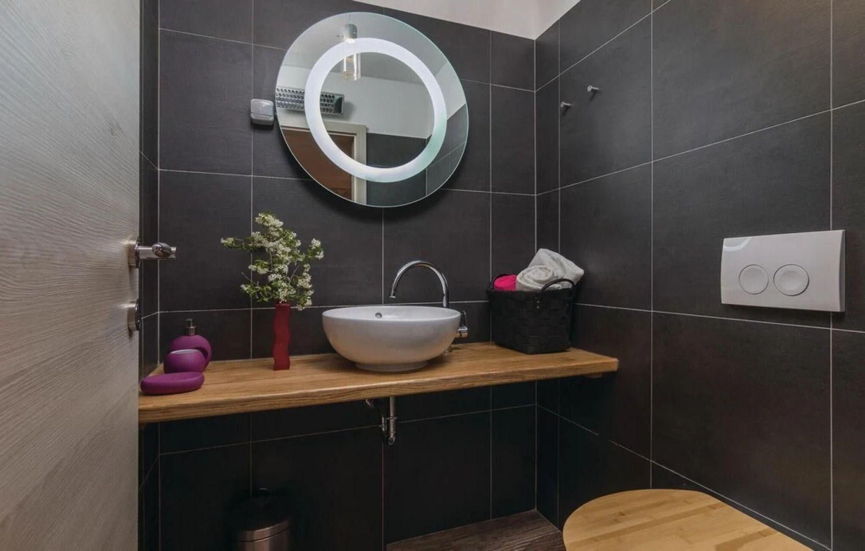 Stunning Home in Nedescina With Sauna, Wifi and 6 Bedrooms