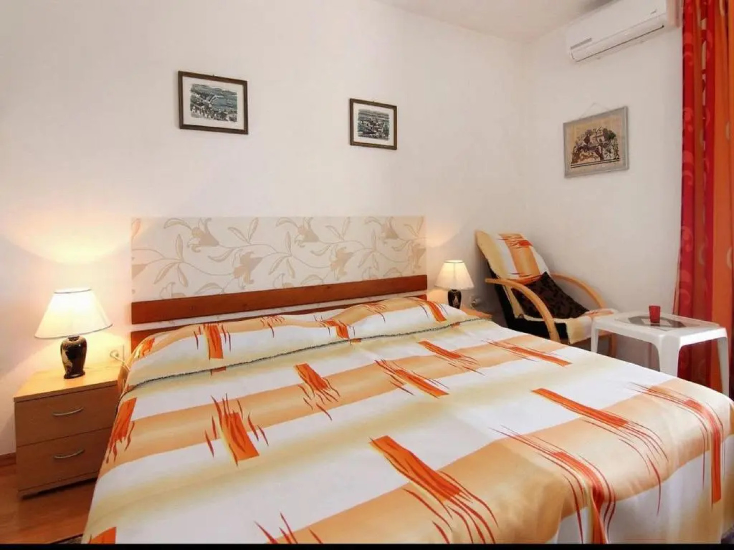 Studio Apartment Nik-50m from beach