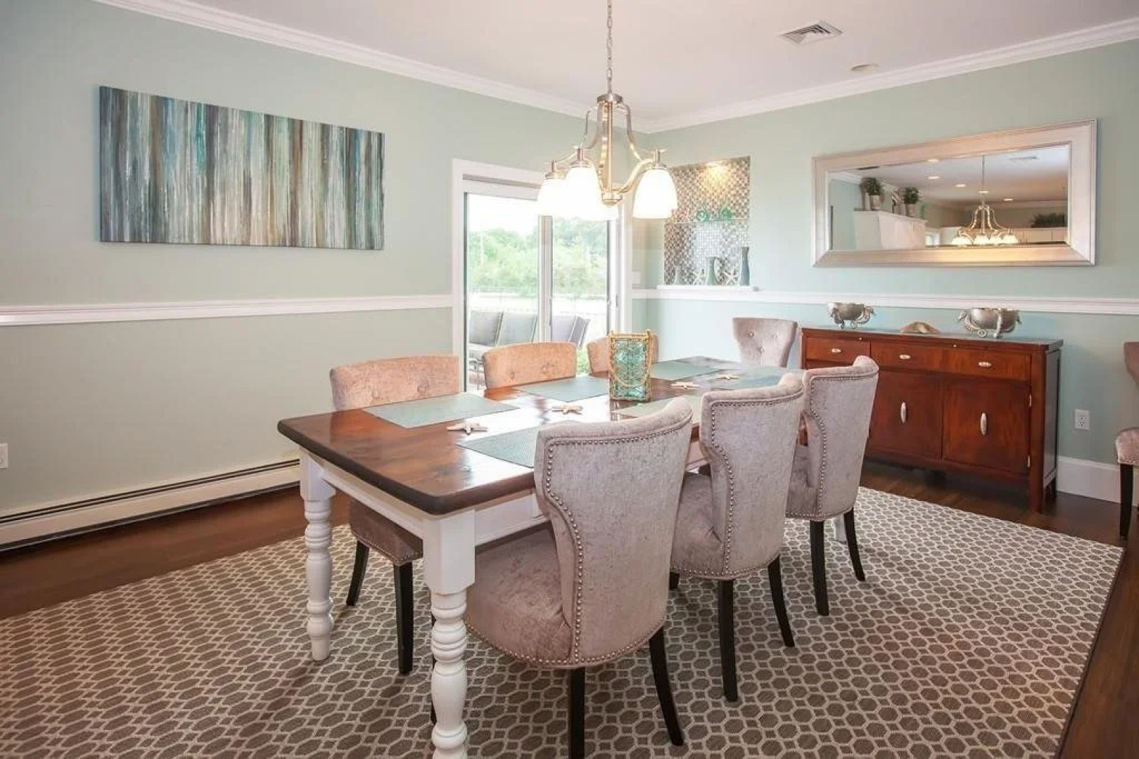 The Beacon Waterfront Inn