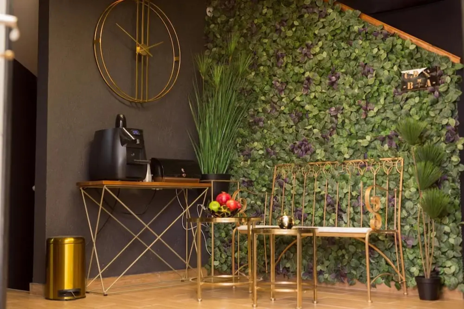 La Finca Luxury Suites Hotel