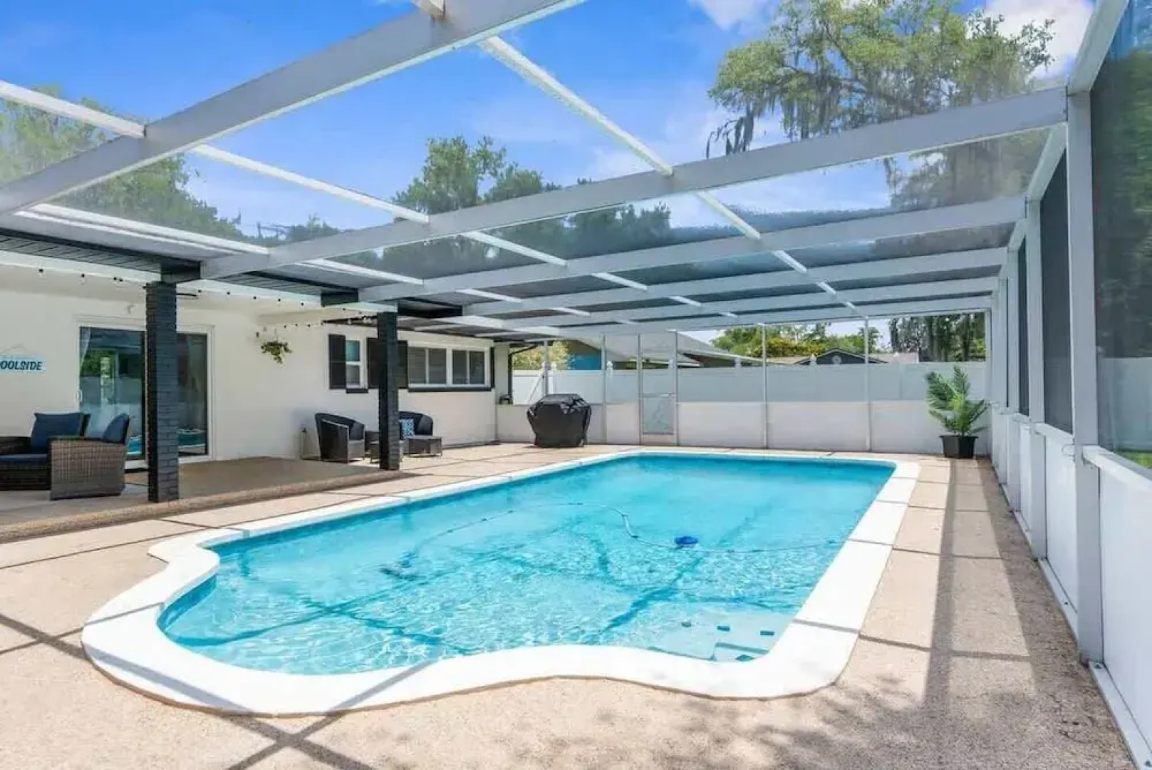 Brooksville Oasis! 3 Bedroom, Heated Pool Home